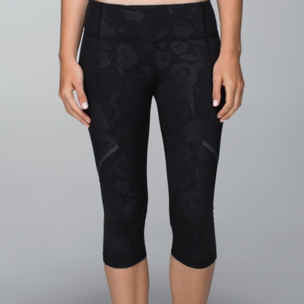 Lululemon Hop to it crop  size 10